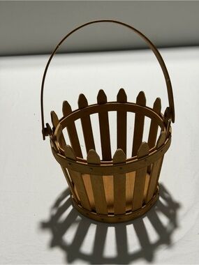 Longaberger Round Picket Basket